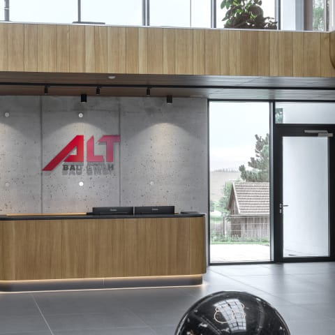 Bau des Bürogebäudes der Alt Bau GmbH in Pemfling
